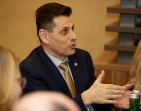 Lucie Urválková, místopředsedkyně představenstva a finanční ředitelka UNIQA Group (180)